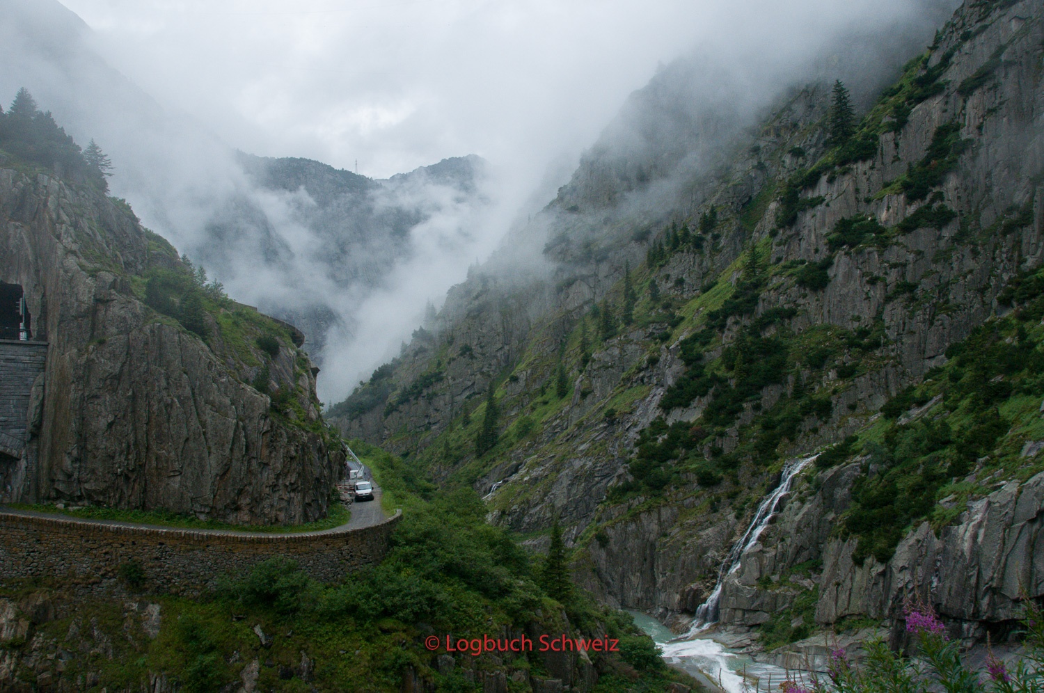 Gotthard Pass mit dem Fahrrad, Schöllenenschlucht